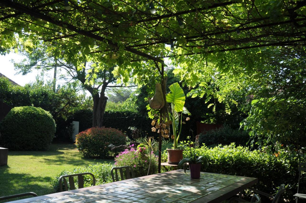 La Mazade De Saint Mamert Exteriör bild
